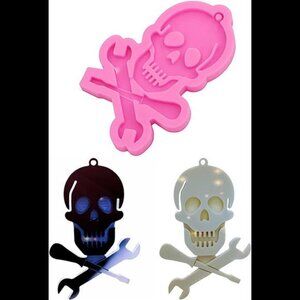 Glossy Shiny Skull Worker Shape Keychain Silicone Mold with Hole for DIY Luggage